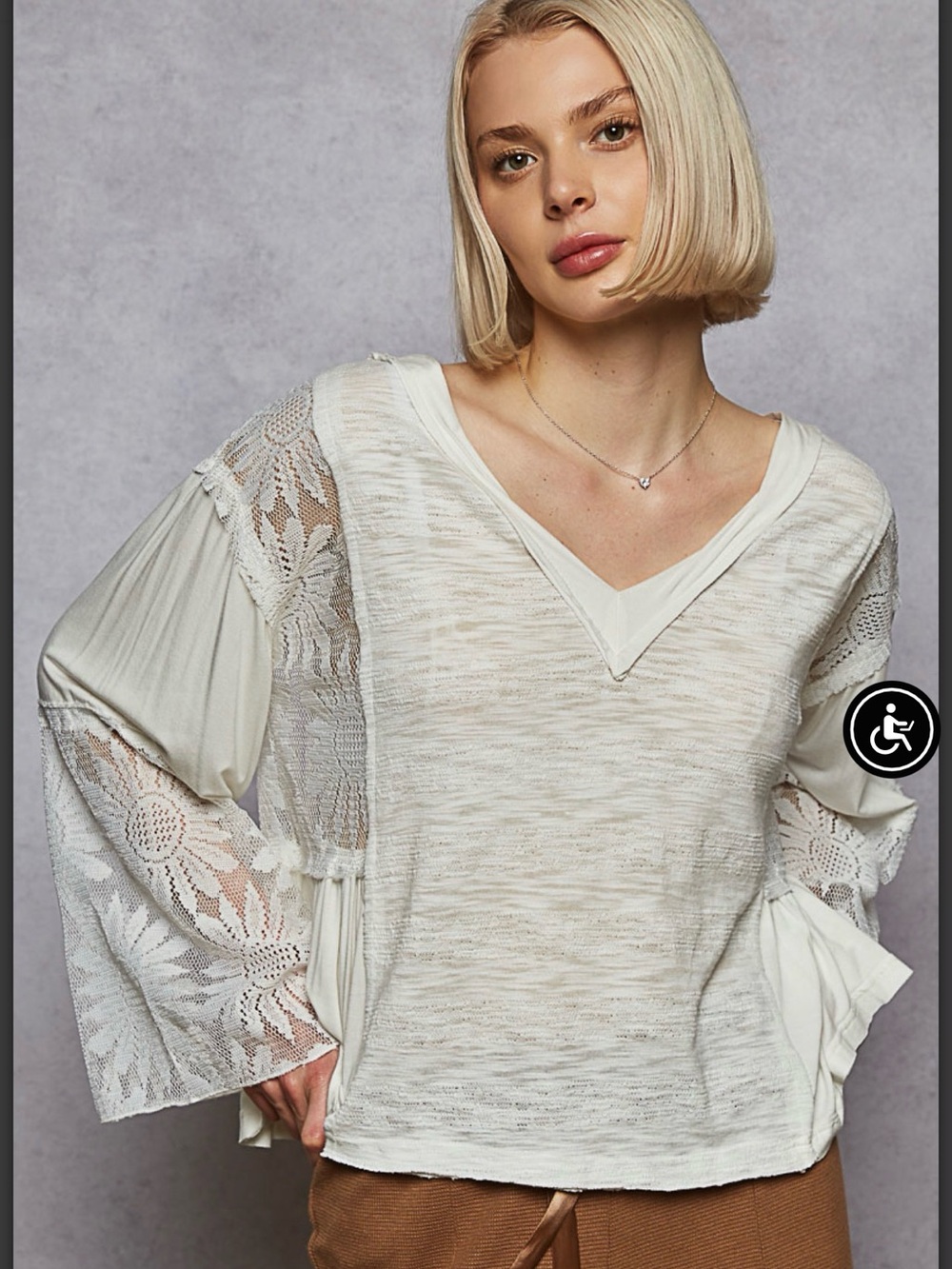 POL Cream Boho Lace Sleeve Slub V-Neck Flare Sleeves Top IN Size Medium NWOT